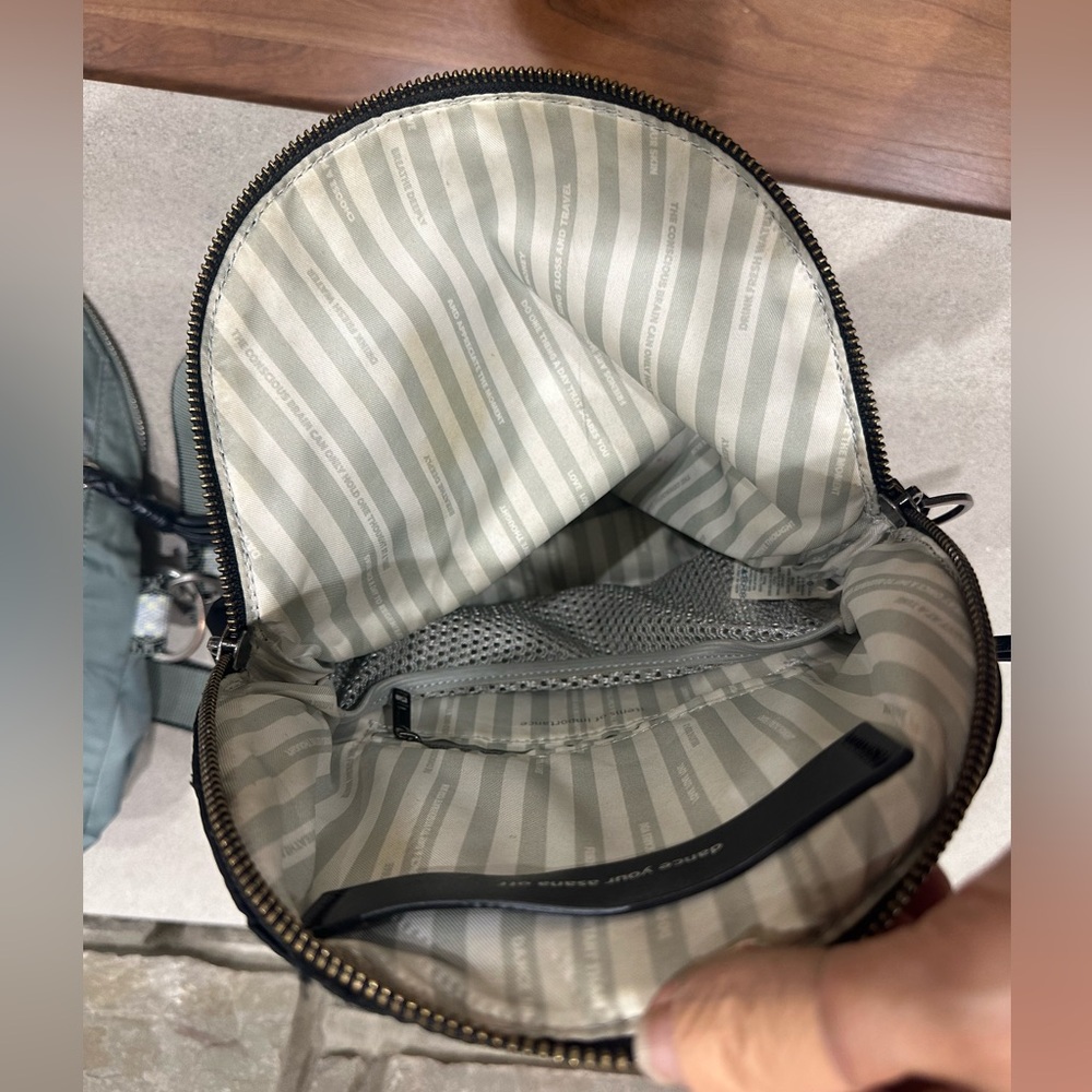 Lululemon Festival Bag - Picture 5 of 7